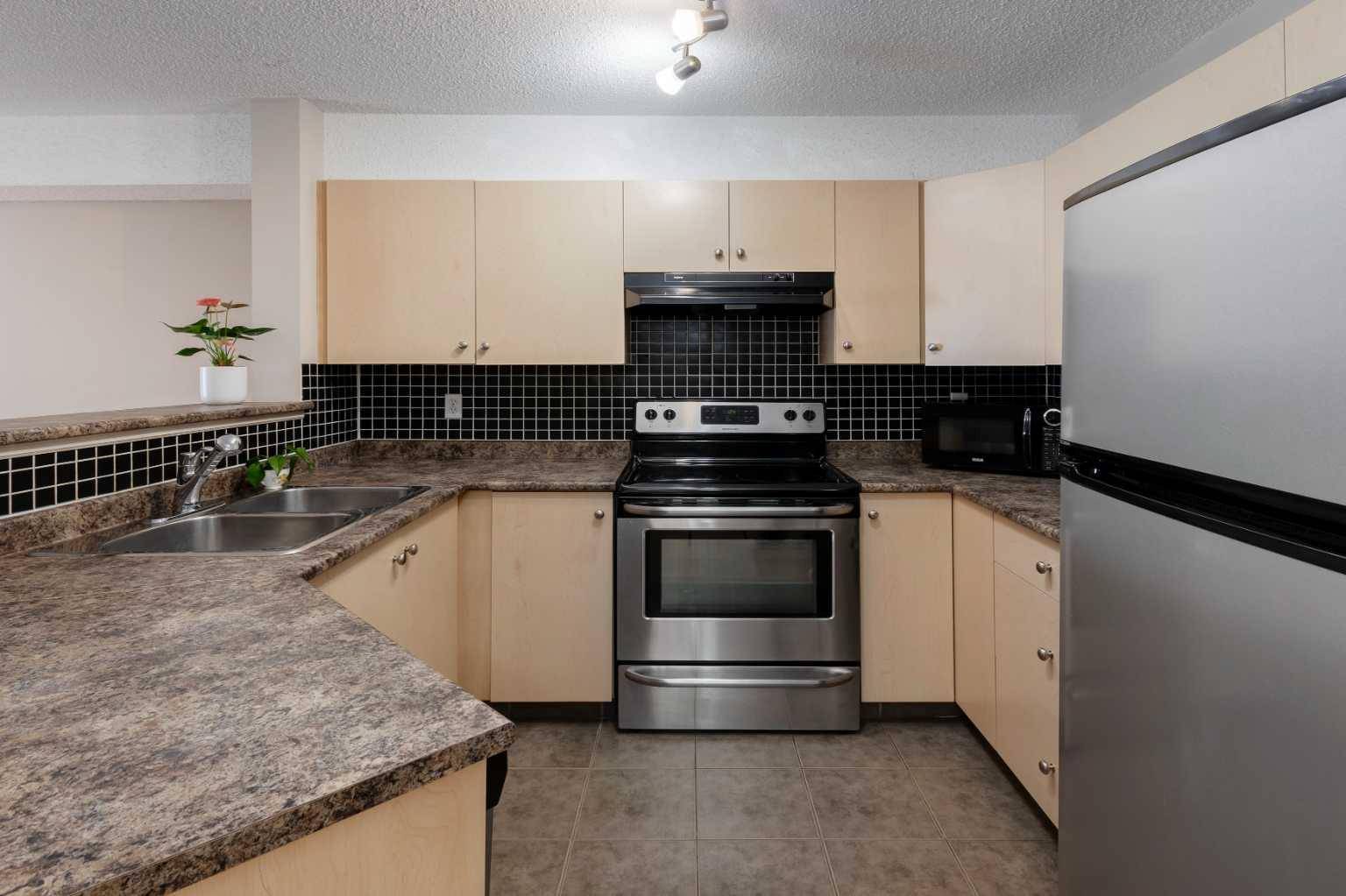 Calgary, AB T3G 5N5,4000 Citadel Meadow PT NW #104