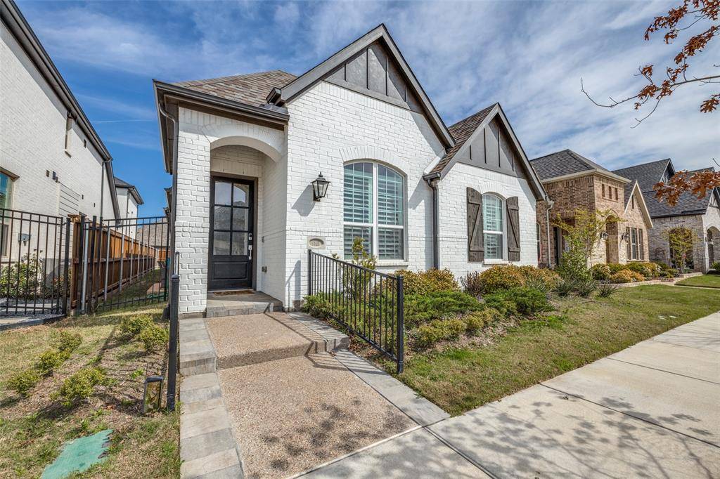 Arlington, TX 76005,1803 Coopers Hawk Drive