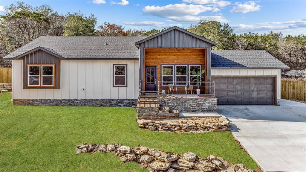 Granbury, TX 76048,1008 Comanche Cove Drive