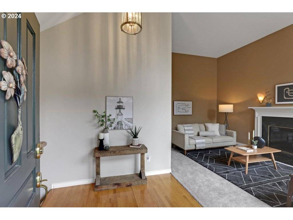 Tigard, OR 97224,14669 SW WOODHUE ST