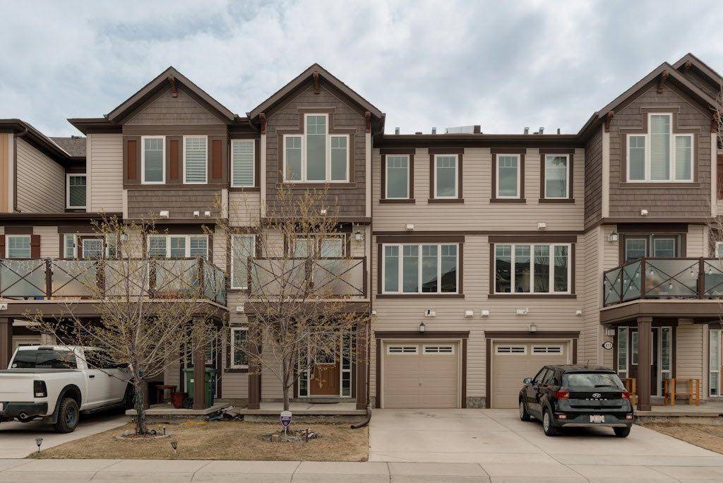 Airdrie, AB T4B 3T4,417 Windstone GRV SW