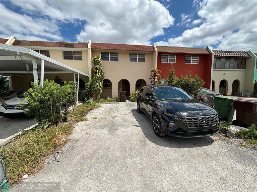 Hialeah, FL 33014,7155 W 2nd Way  #7155