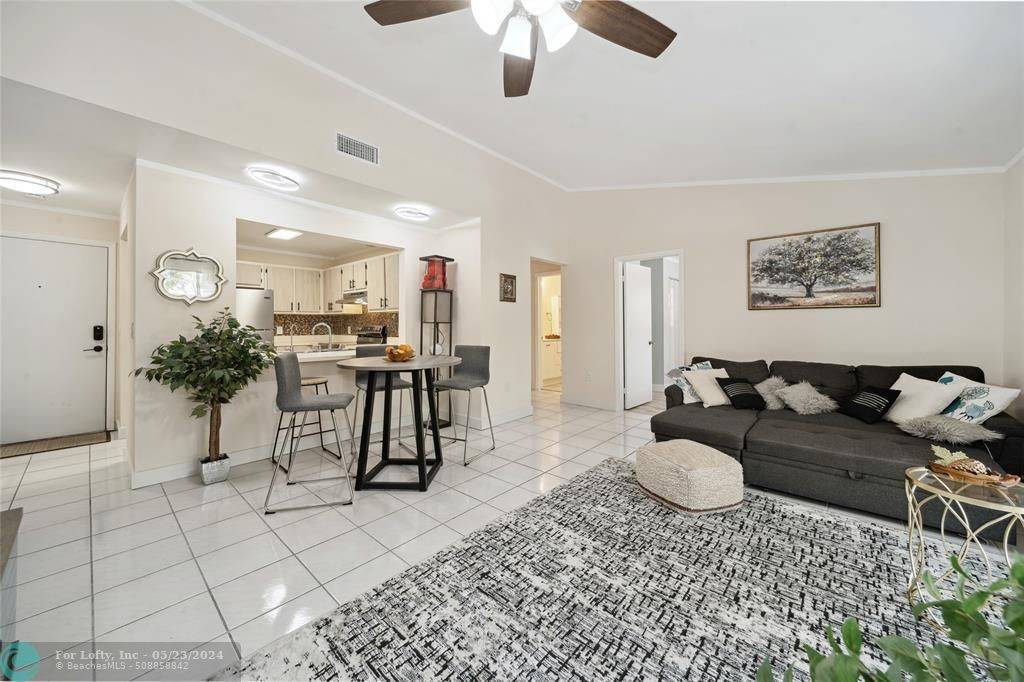 Dania Beach, FL 33004,421 SE 10th St #A202