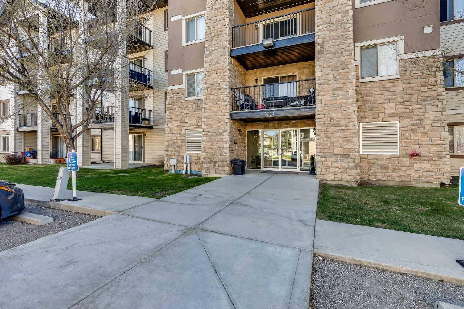 Calgary, AB T2Y 0L2,16969 24 ST SW #3110