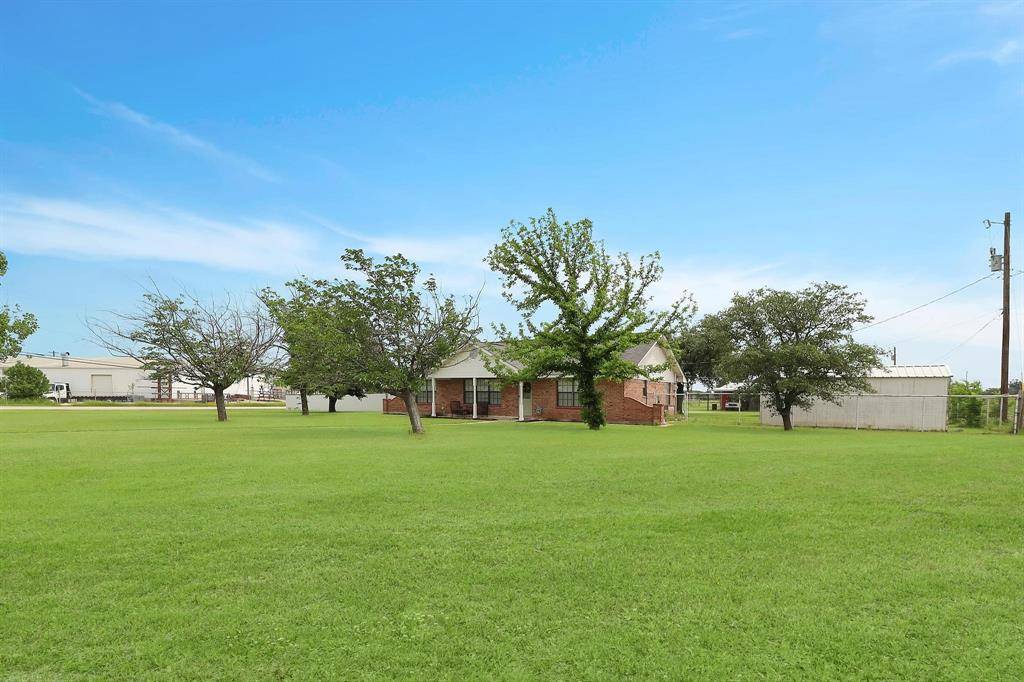 Azle, TX 76020,1001 Duane Drive