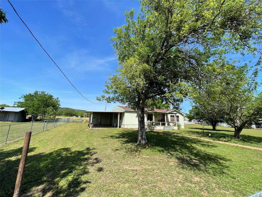 Strawn, TX 76475,514 Jackson Avenue