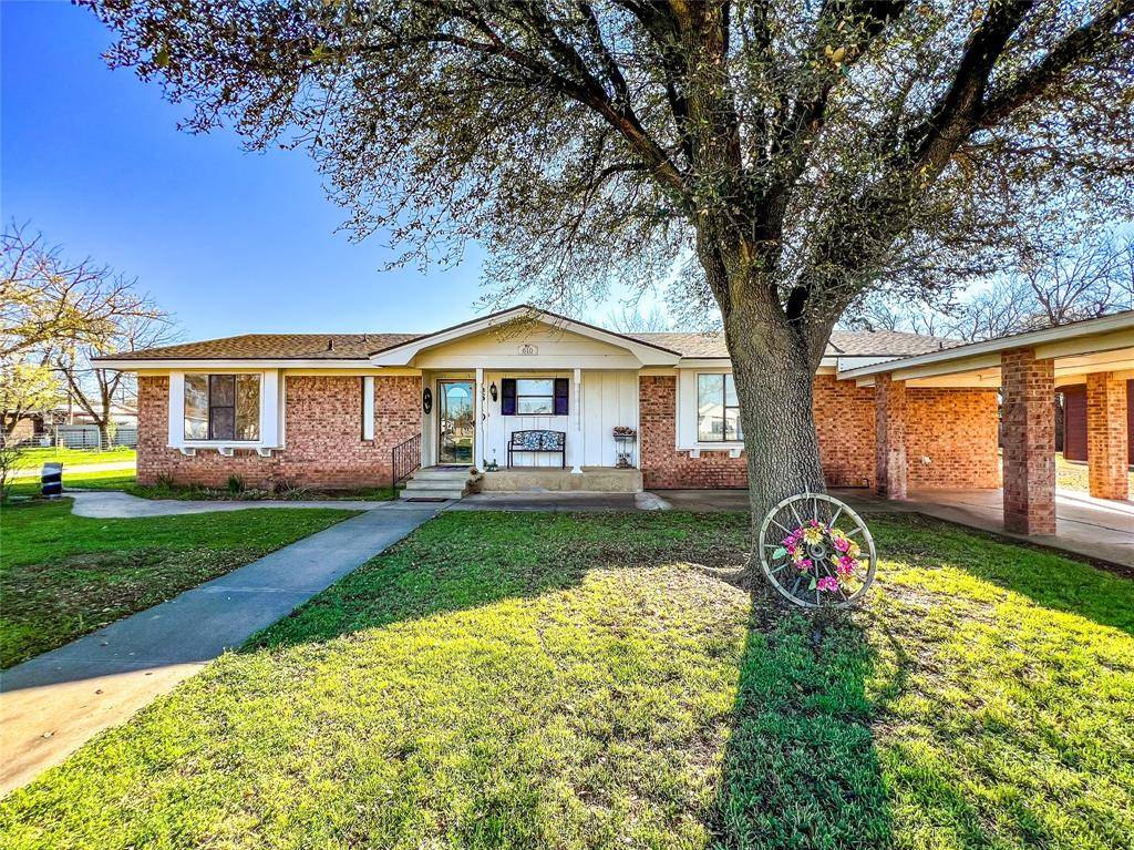 Munday, TX 76371,610 S 10th Avenue