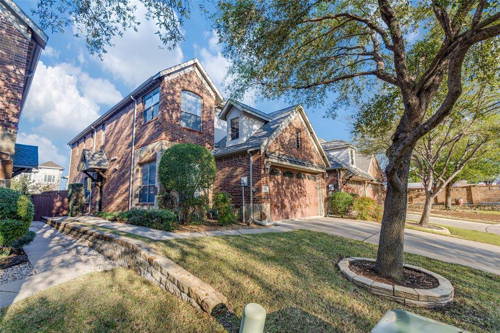 Plano, TX 75093,3221 Bloomfield Court