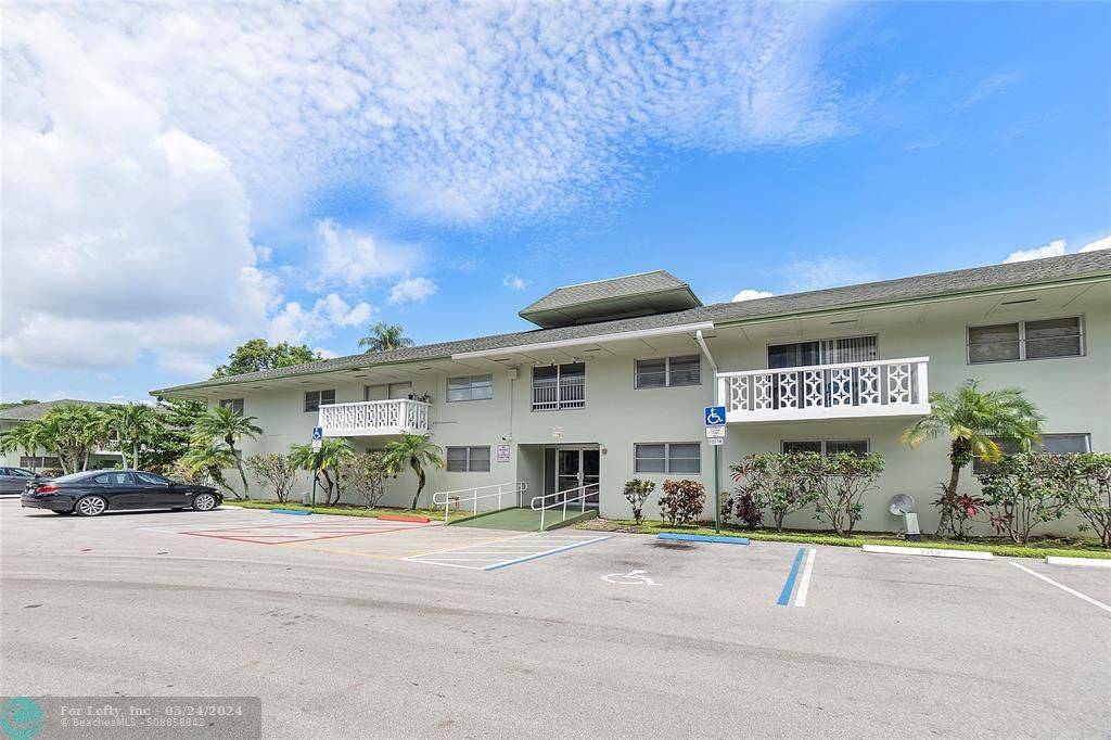 Plantation, FL 33317,4200 NW 3rd Ct #128