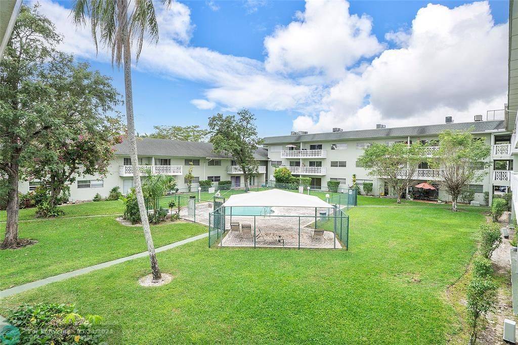 Plantation, FL 33317,4200 NW 3rd Ct #128