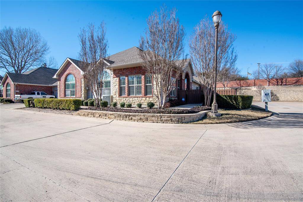 Fort Worth, TX 76116,3417 Holly Bend Drive #2911