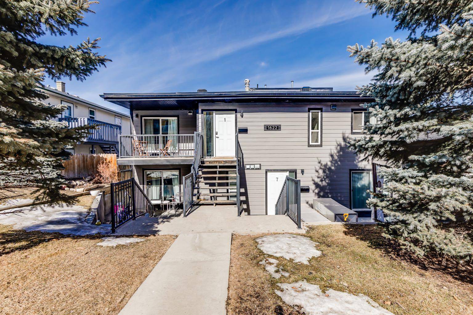 Calgary, AB T2T1J4,1622 28 AVE SW #1