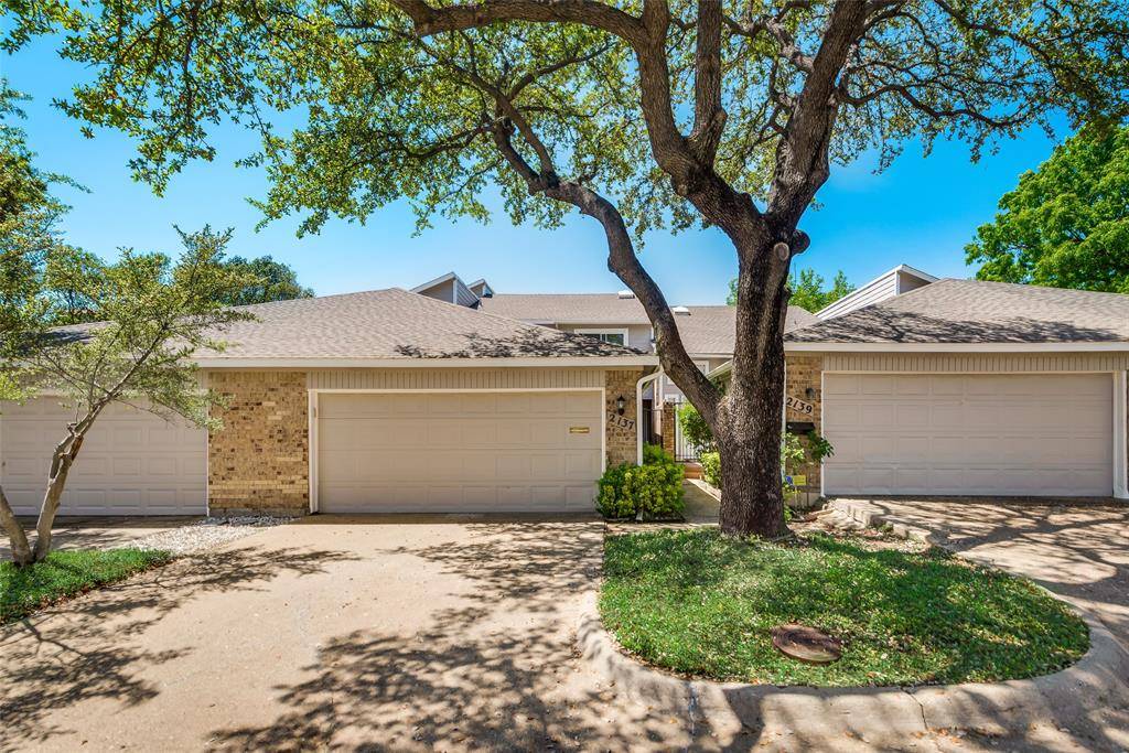 Carrollton, TX 75006,2137 Country Villa Drive