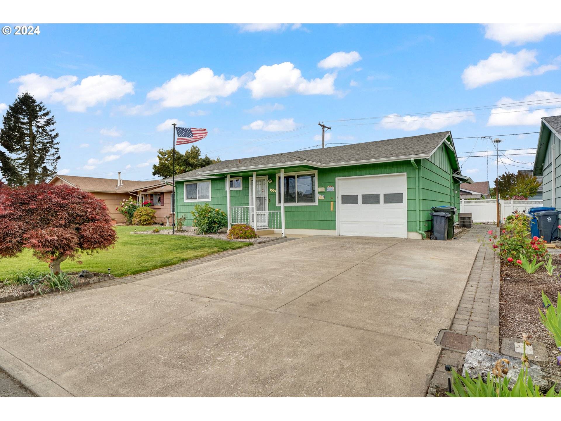 Woodburn, OR 97071,1307 HAMPTON WAY