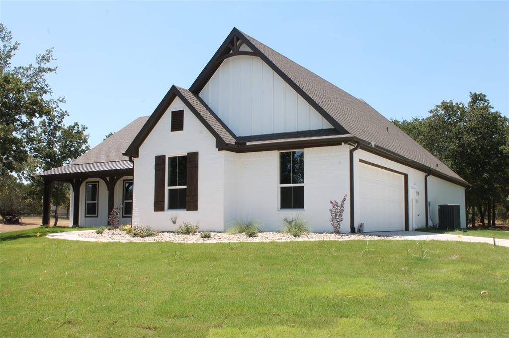 Glen Rose, TX 76043,1079 Hummingbird Lane