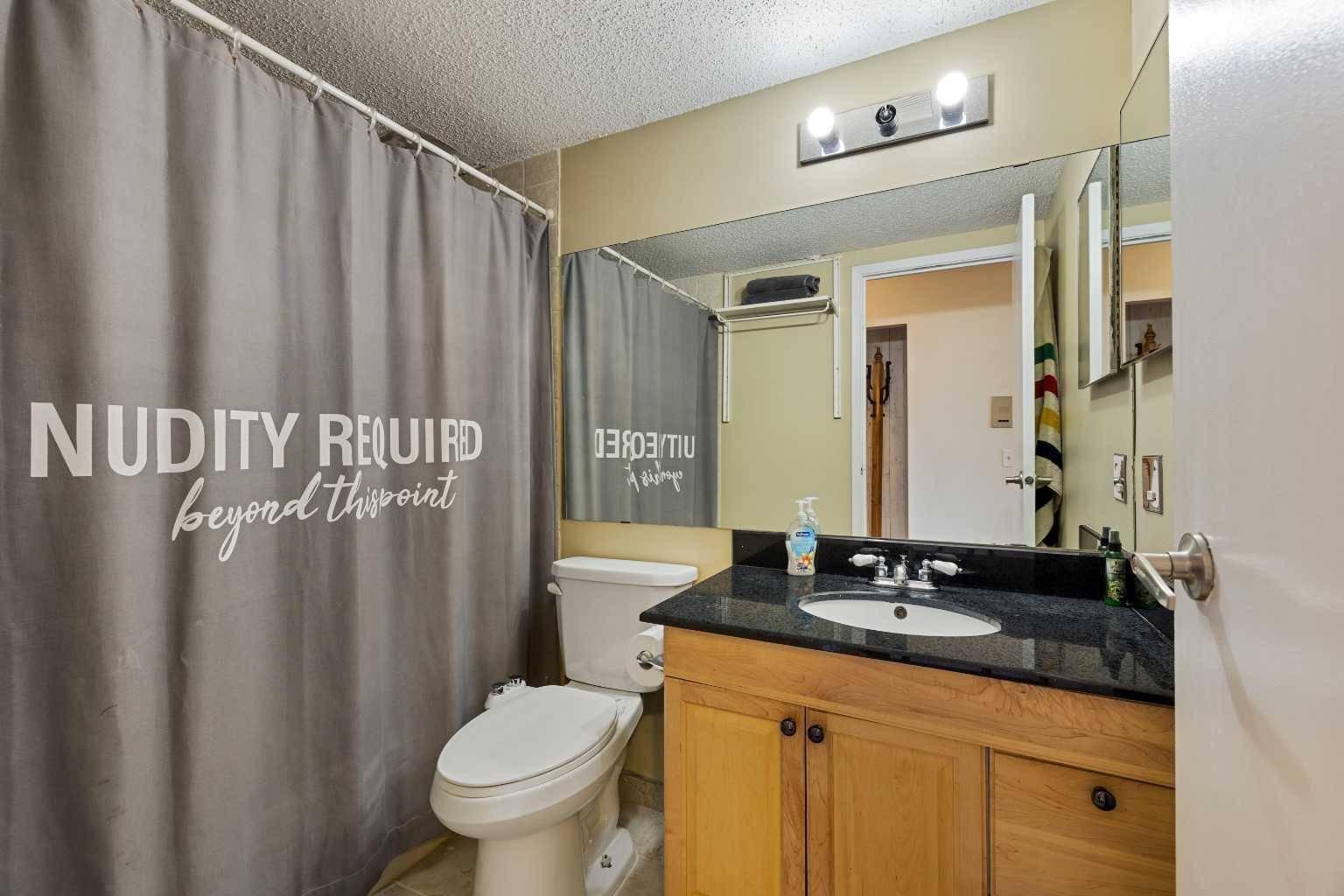 Calgary, AB T1Y 1C2,2909 17 AVE SW #205