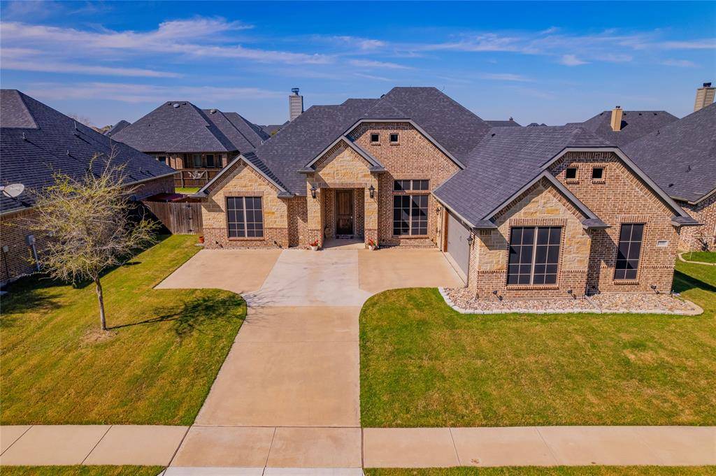 Waxahachie, TX 75165,105 Peyton Place