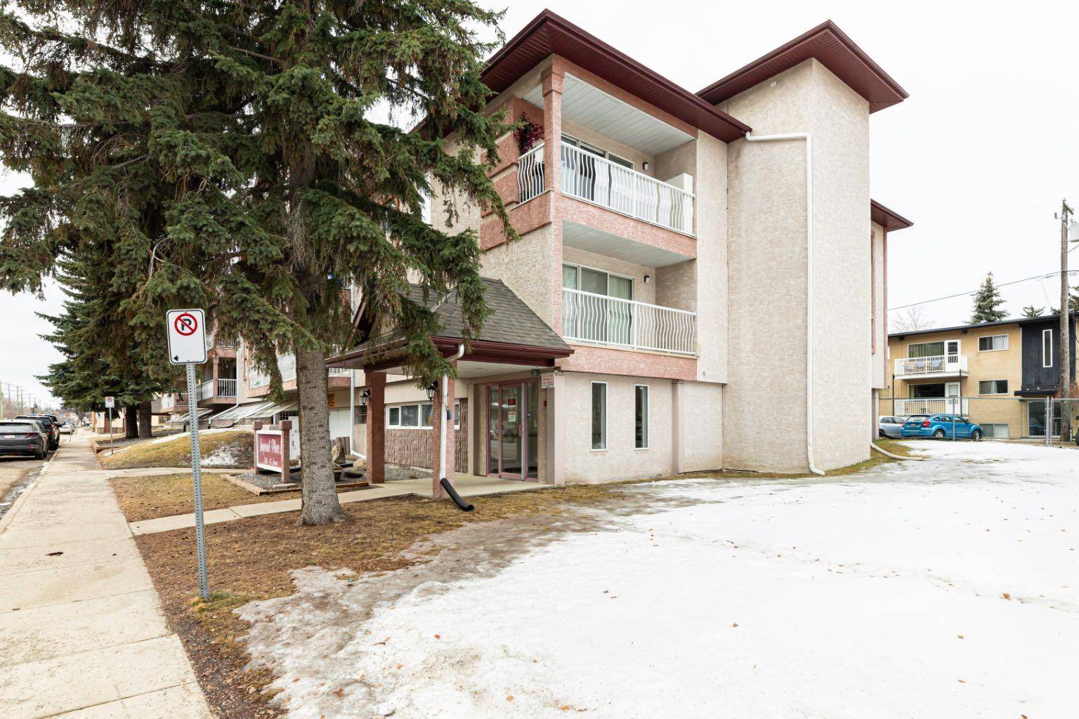 Red Deer, AB T4N3R2,5326 47 AVE #307