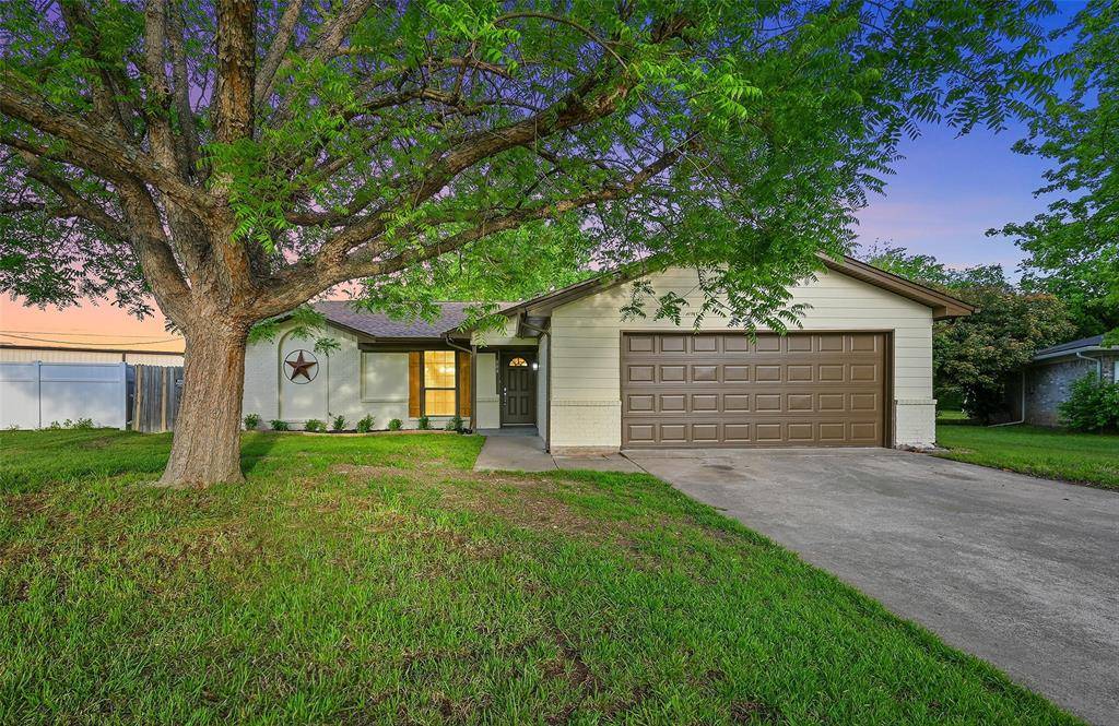 Benbrook, TX 76126,804 Arrow Wood Street