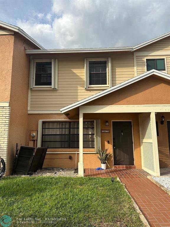 Pembroke Pines, FL 33026,10413 NW 3rd St  #10413