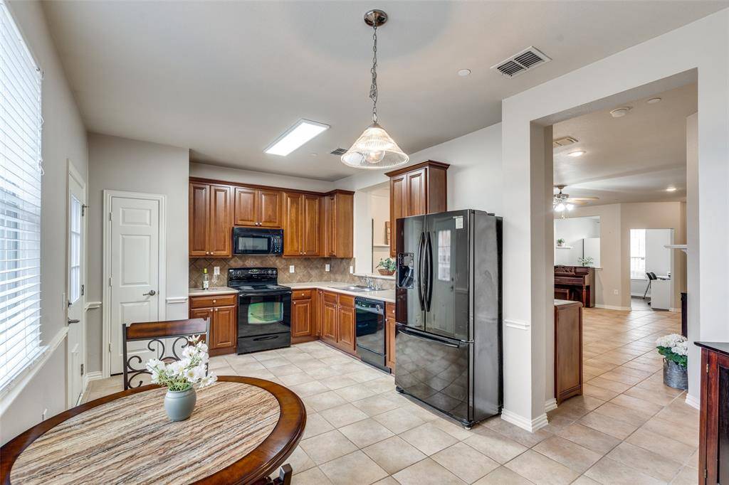 Plano, TX 75093,7233 Mediterranean Drive