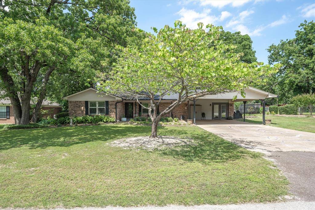 Mineola, TX 75773,668 County Road 2436