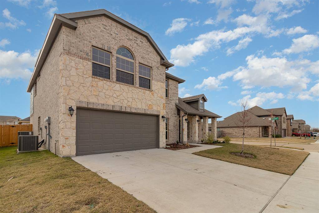 Forney, TX 75126,261 Cisco Trail