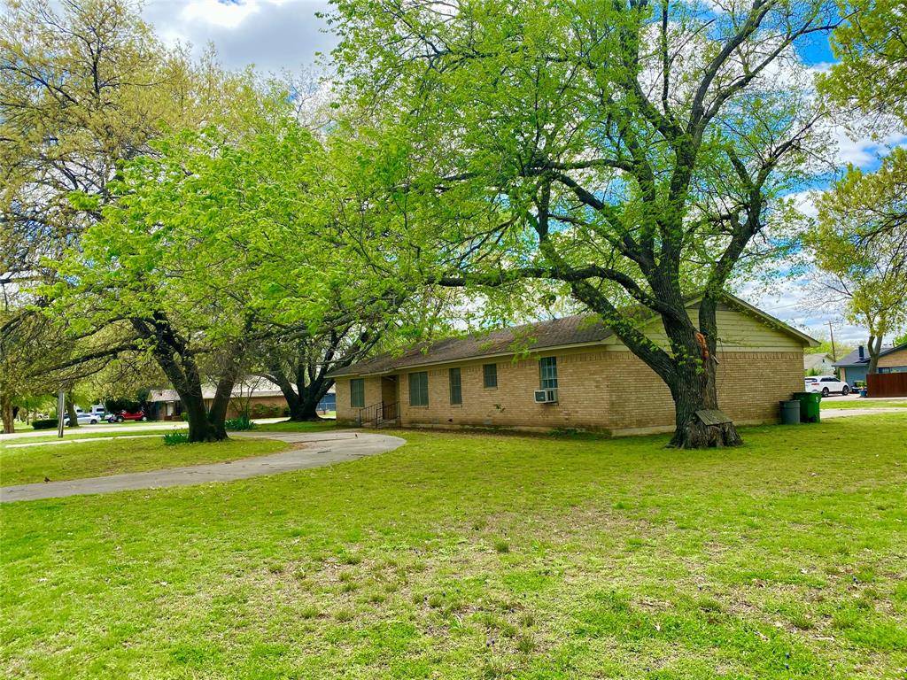 Tioga, TX 76271,100 N Florence Street