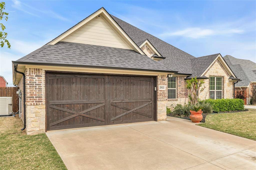 Granbury, TX 76049,2922 Willow Ridge Circle