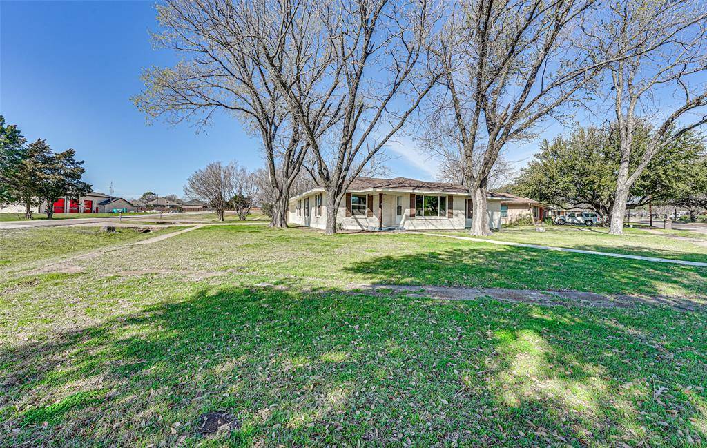 Ennis, TX 75119,1400 Country Club Road