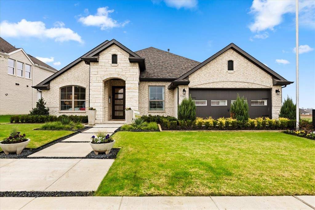 Waxahachie, TX 75165,617 Red Maple Road