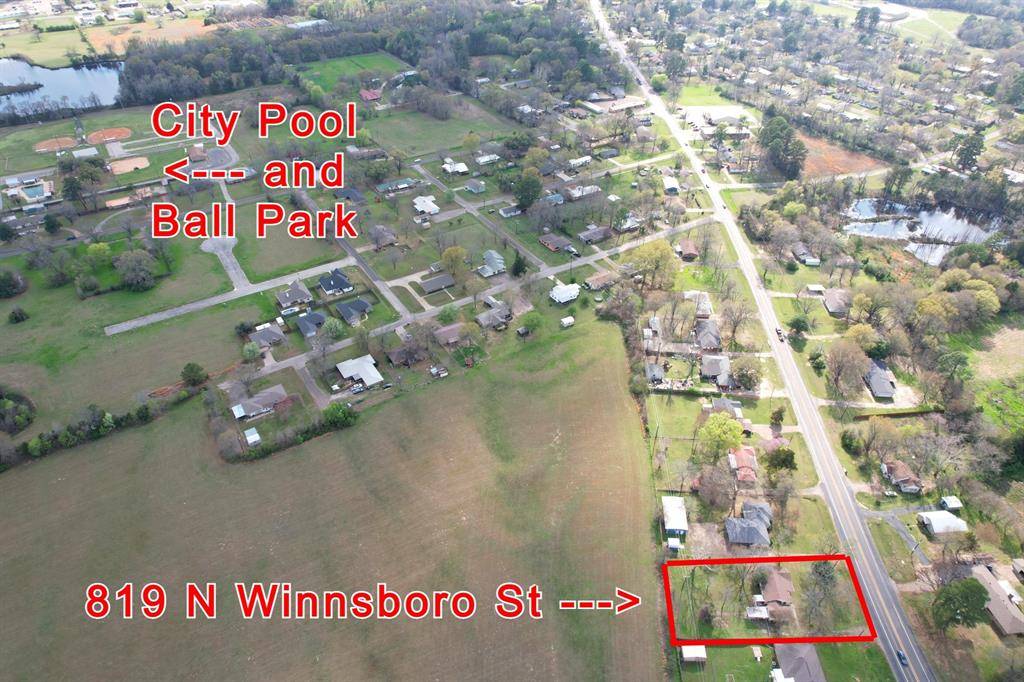 Quitman, TX 75783,819 N Winnsboro Street