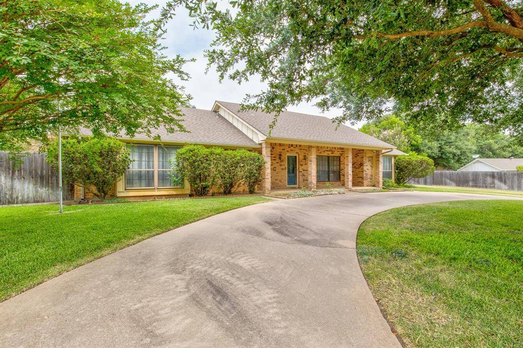 Cleburne, TX 76033,902 Highland Drive