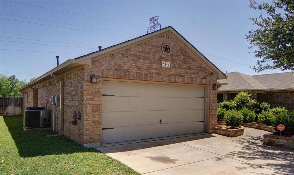 Fort Worth, TX 76179,5312 Austin Ridge Drive