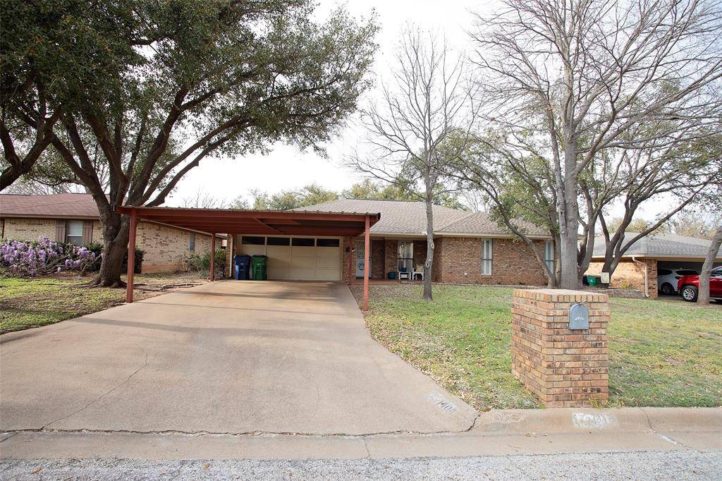 Graham, TX 76450,1404 Green Street