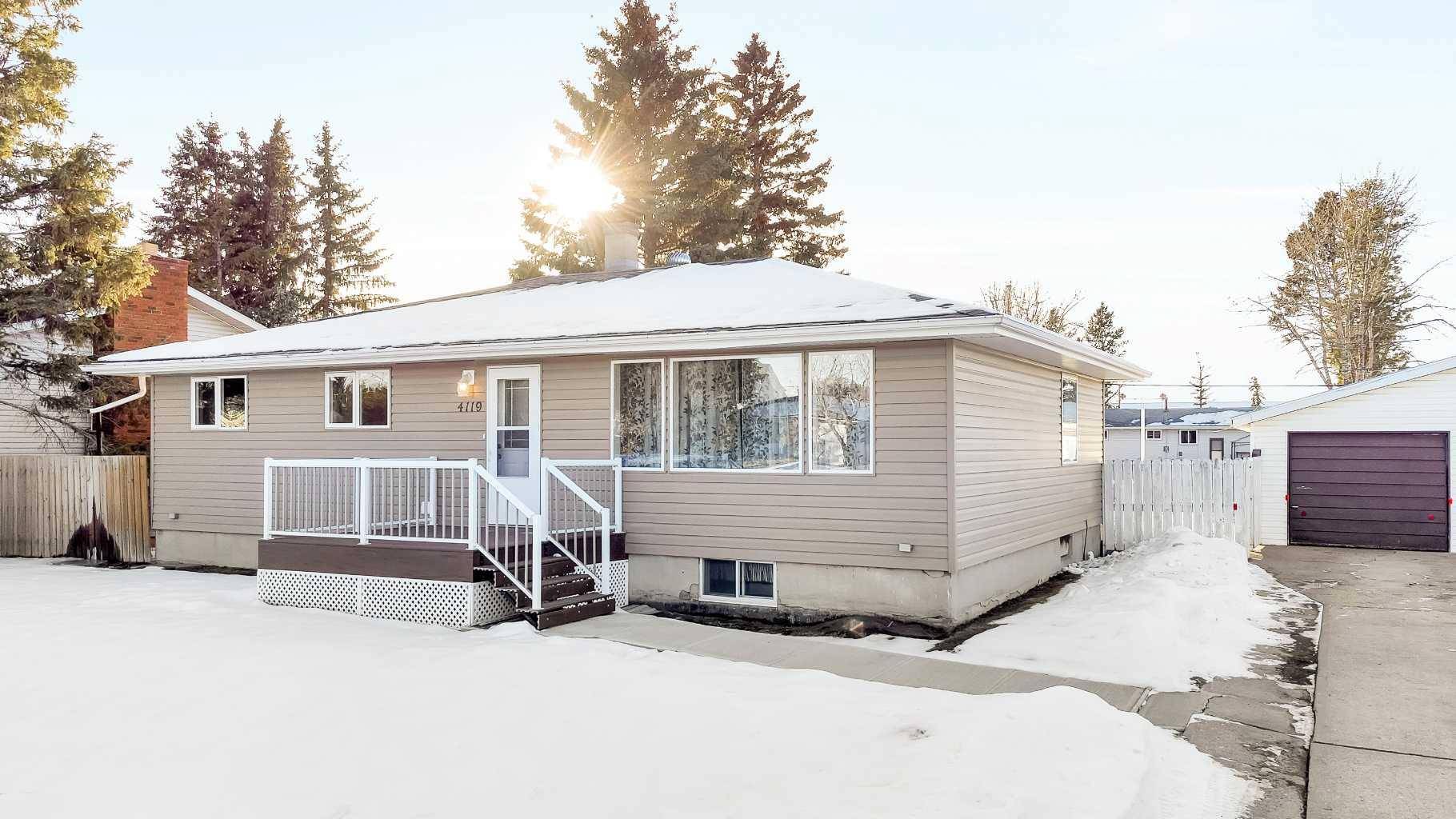 Innisfail, AB T4G 1J9,4119 49A AVE