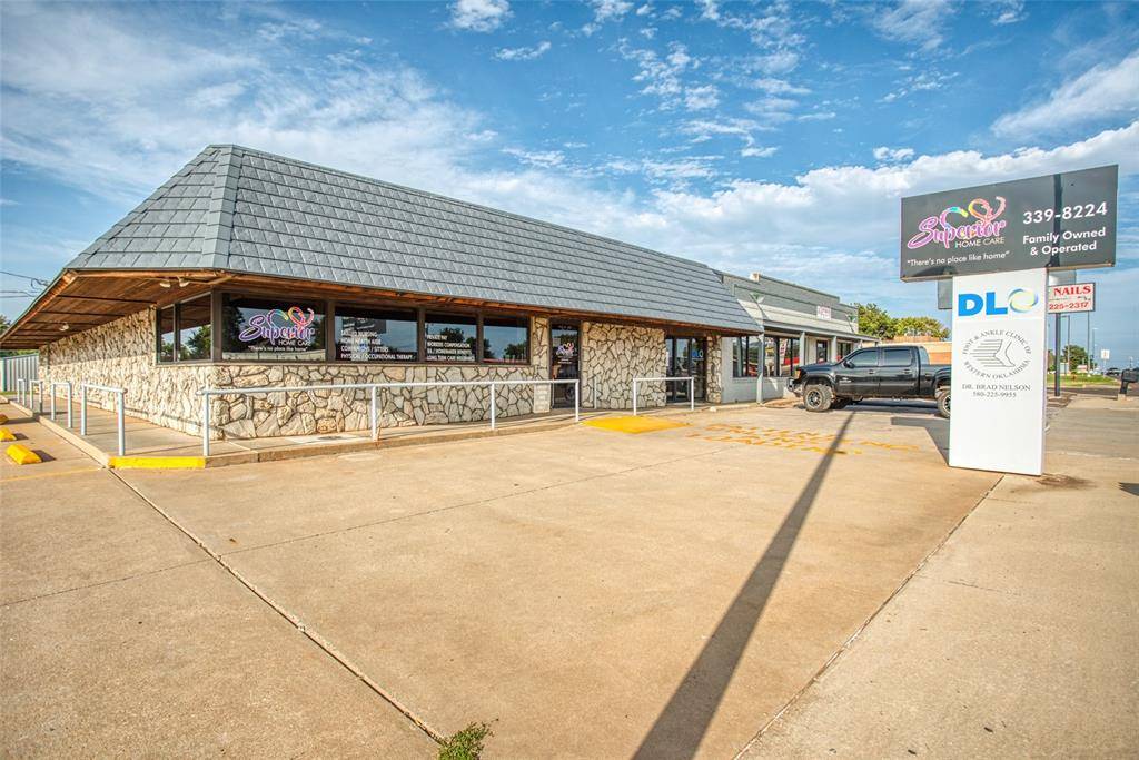 Elk City, OK 73644,1923 W 3rd Street