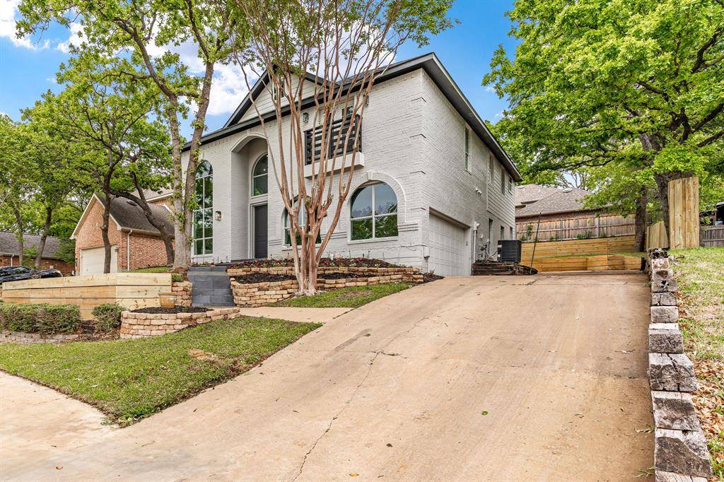 Grapevine, TX 76051,1812 Sandalwood Lane