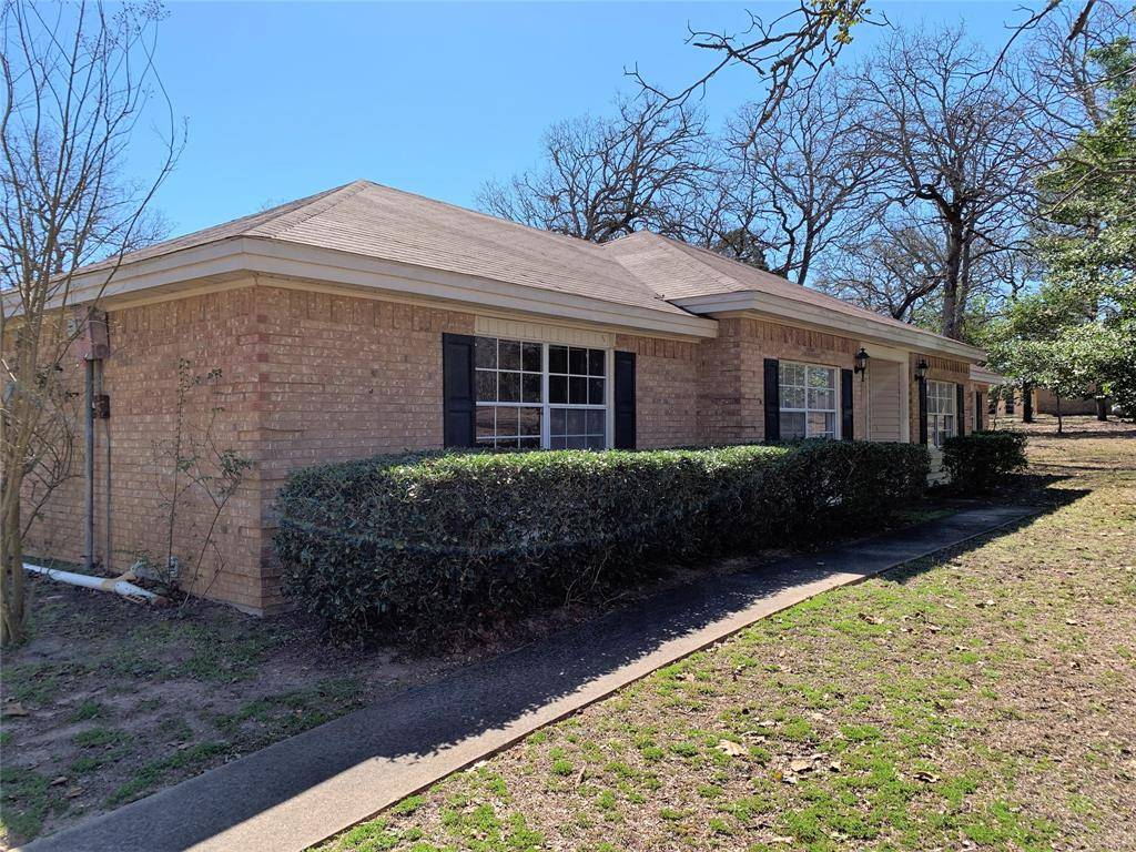 Athens, TX 75751,106 Brentwood Circle