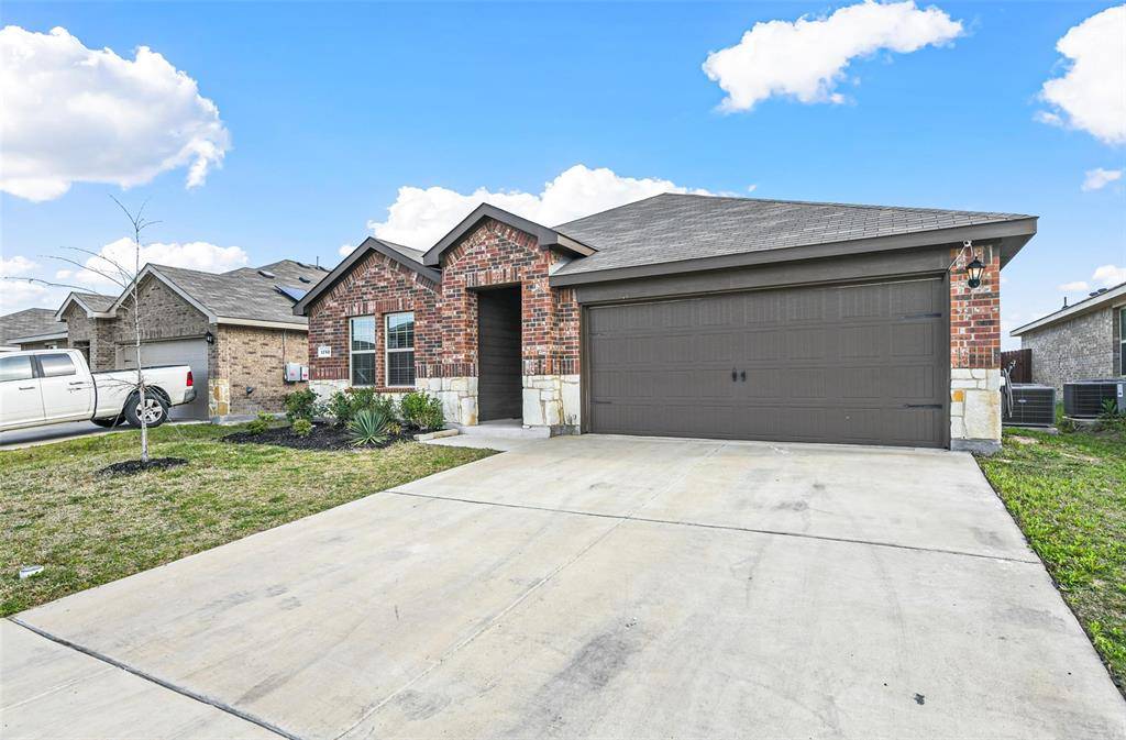 Lancaster, TX 75146,1752 Duskwood Drive