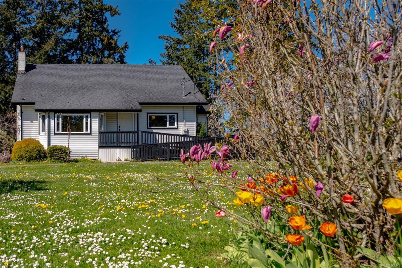 Nanaimo, BC V9G 1H4,13840 Cedar Rd