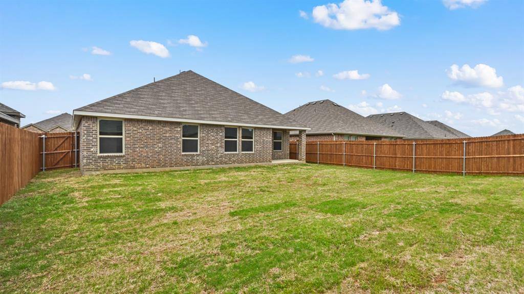 Ennis, TX 75119,1201 Grand View Drive