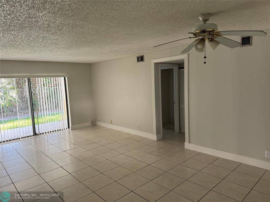 Lauderhill, FL 33319,4216 Inverrary Blvd  #91A