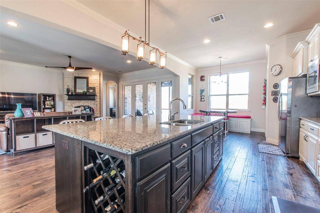 Grapevine, TX 76092,3526 S Gravel Circle