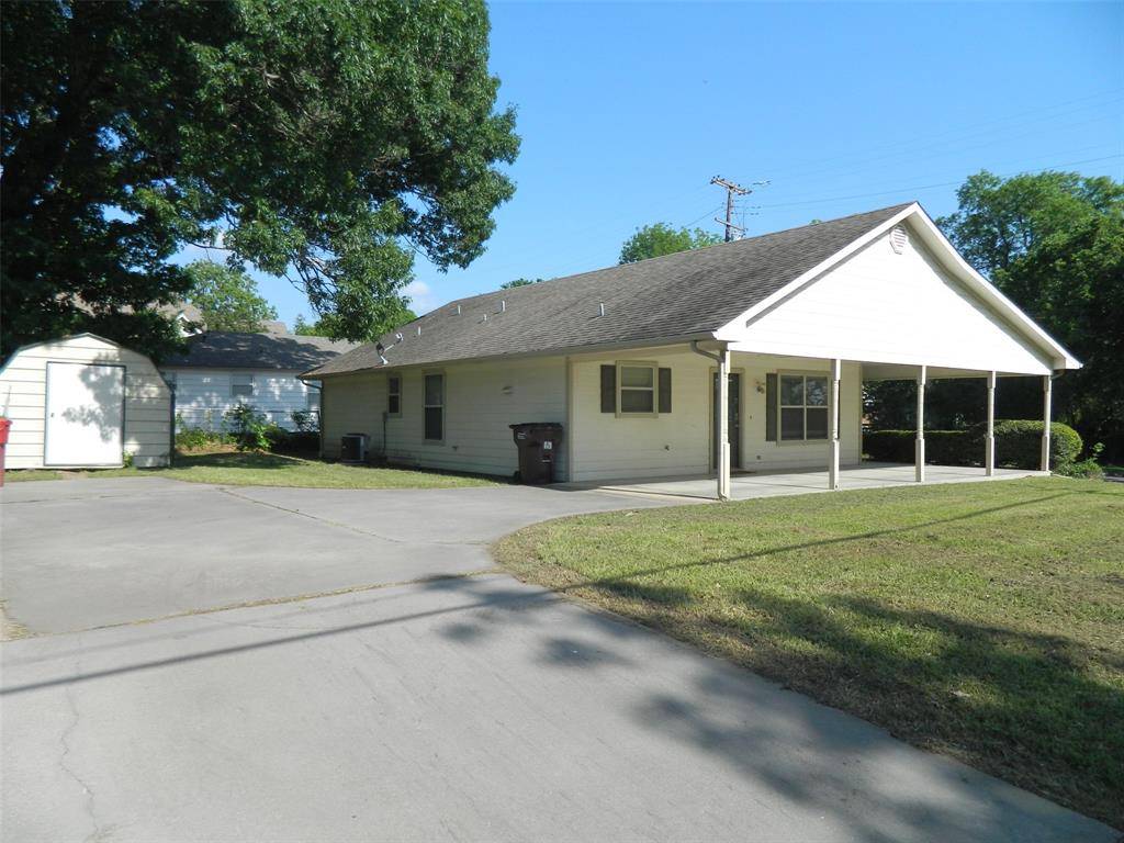 Bonham, TX 75418,616 W 5th Street