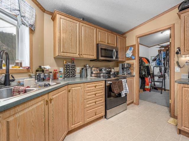 Clinton, BC V0K 1K0,6265 CARIBOO HWY 97