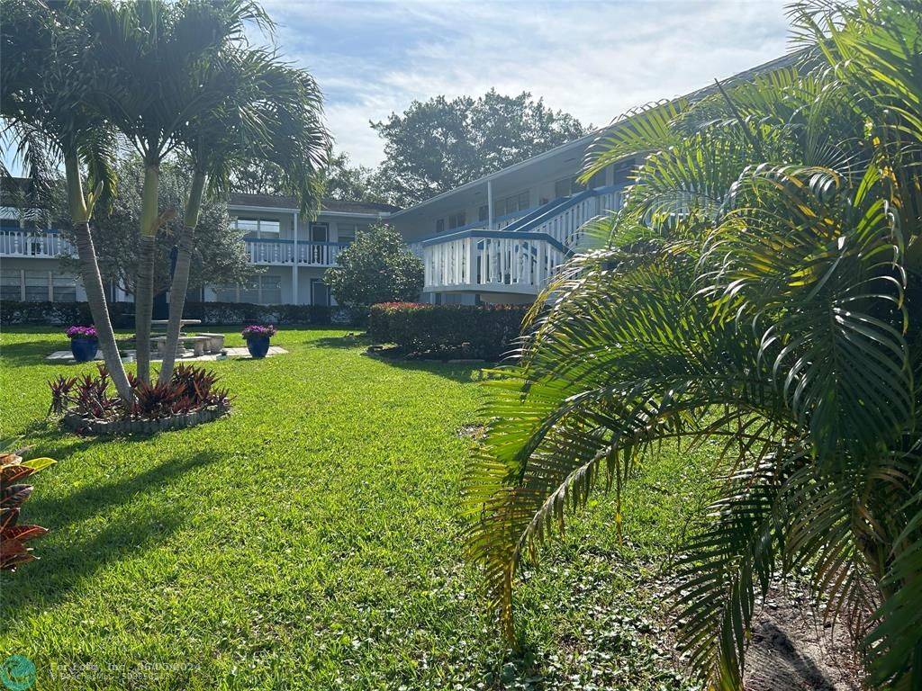 Deerfield Beach, FL 33442,283 Tilford  #1