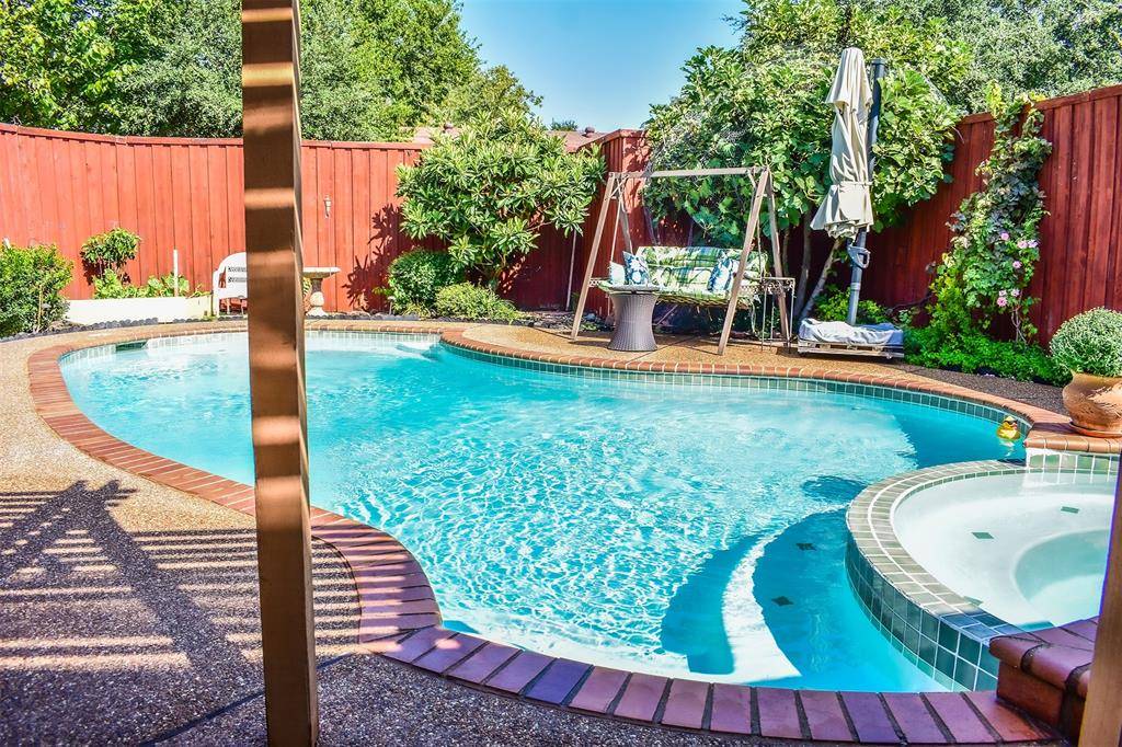 Allen, TX 75002,1305 Creekwood Court