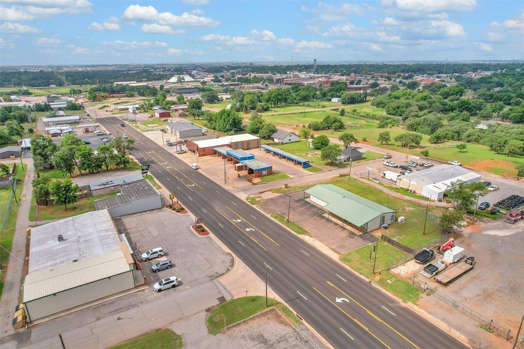 Elk City, OK 73644,601 N Van Buren Avenue