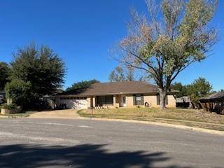 Euless, TX 76039,902 Chestnut Oak Court